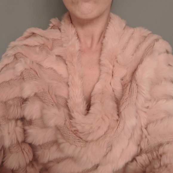 Wrap / shawl - Picture 4 of 4